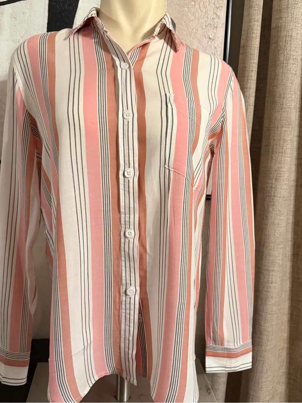 Rails Pink and Cream Striped Button-Down Shirt Sz XS